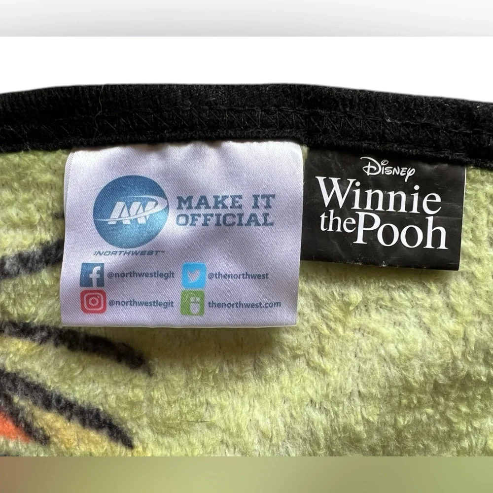 Winnie Pooh All My Friends Fleece Blanket Northwest Disney Tigger Piglet Eeyore